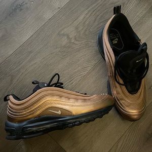 Rose Gold Nike AirMax